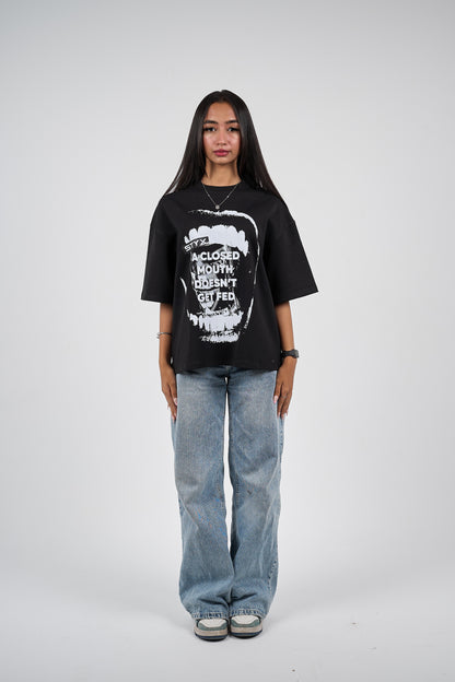 Closed Mouth black 
boxy-t-shirt