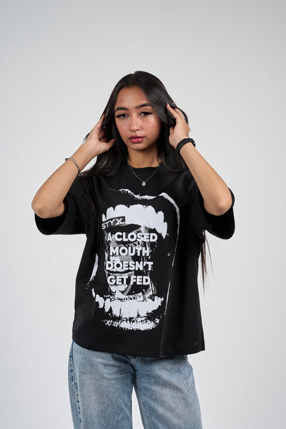 Closed Mouth black 
boxy-t-shirt